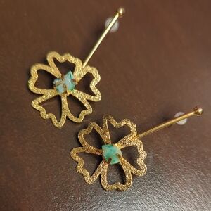 Elegant Gold Floral Earrings